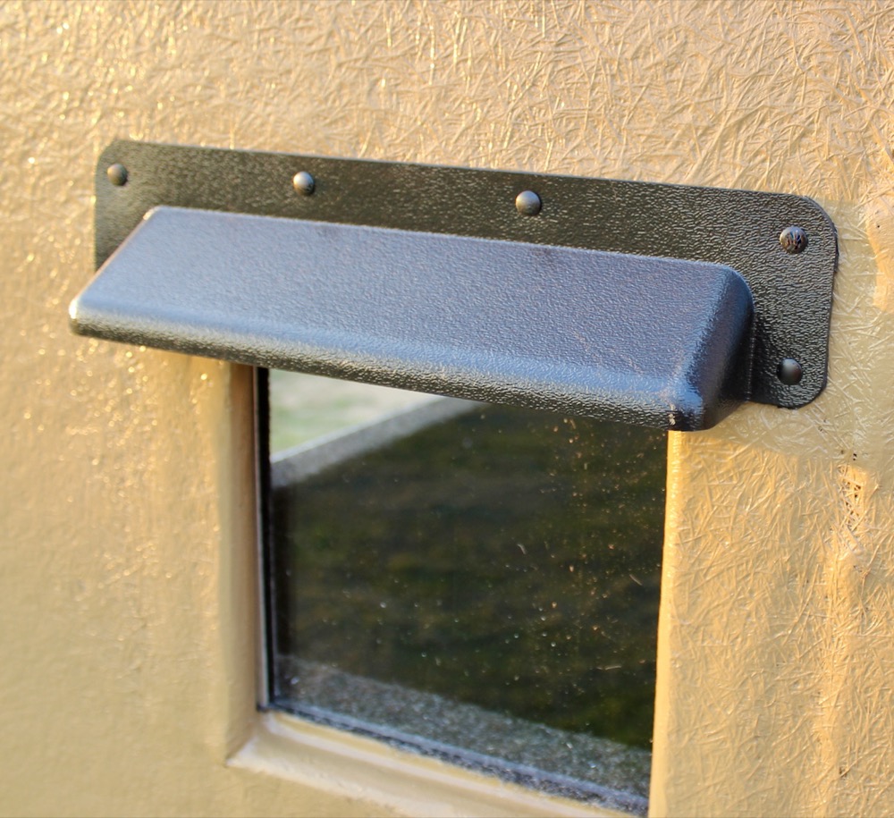 ABS rain guard close-up